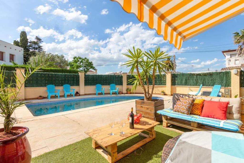 Villa CASA con PISCINA privada, CENTRO - WIFI Ampuriabrava Exterior foto